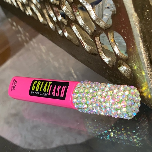 Rhinestone Maybelline Mascara | Black - Picture 3 of 4